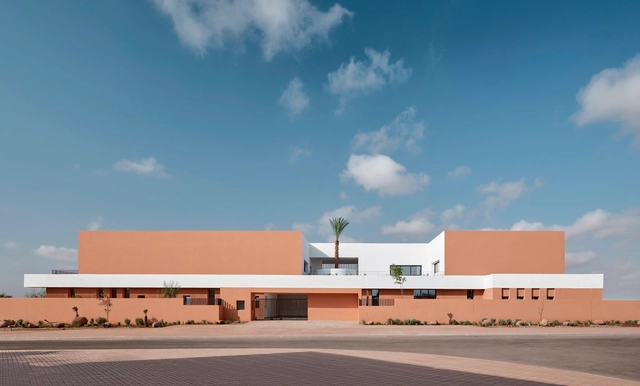 本杰里尔的雅克·马约雷尔学校 / ZArchitecture Studio - 中小学校
