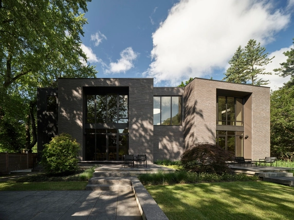 10° of Seperation House / Atelier RZLBD 2 10° of Seperation House / Atelier RZLBD - Exterior Photography, Door, Garden