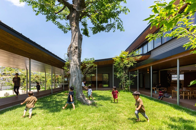 MJK jardín infantil / HIBINOSEKKEI + Youji no Shiro + Kids Design Labo - Fotografía exterior, Kindergarten