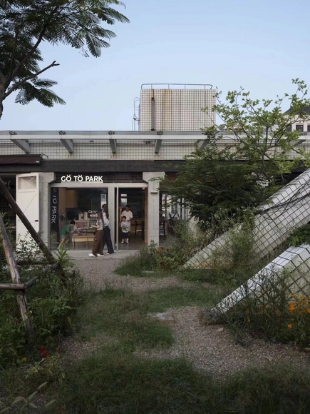 退化公园  / DEVOLUTION 退化建筑 - 社区建筑