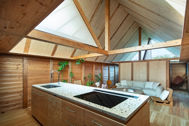 Kite-Shaped House / Shuji Yamada - Interior Photography, Houses, Kitchen, Beam, Countertop