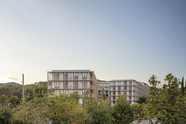 Social Modern Housing in Spain: Addressing the Crisis with Adaptable and Sustainable Solutions - Featured Image
