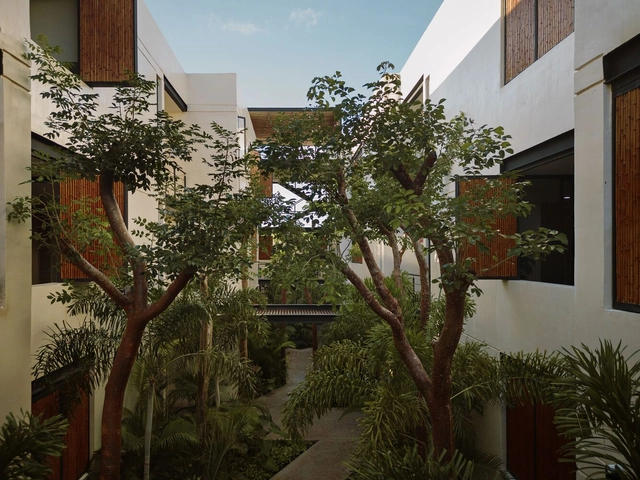 LANDARE / Arista Cero - Fotografía exterior, Vivienda Colectiva, Patio interior, Balcón