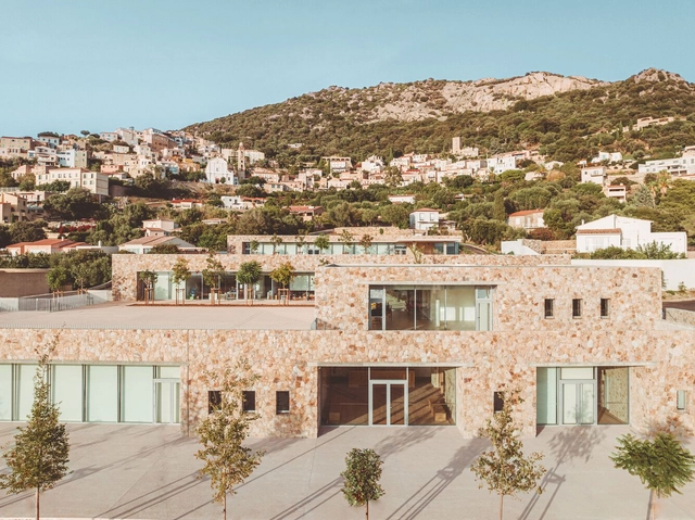 Lumio School / Amelia Tavella - Cultural Center