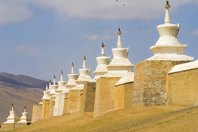 The Moon, Gaza, and Ukraine Among New Additions to the 2025 Monuments Watch - Featured Image