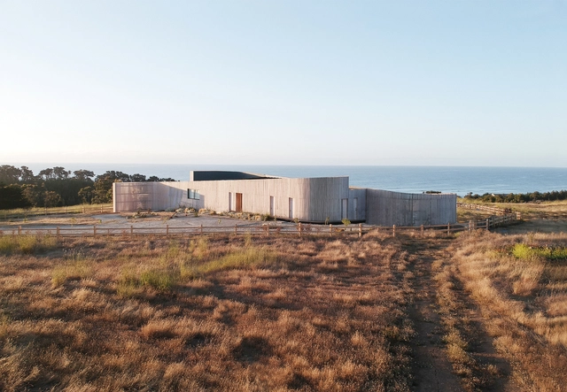 Wind House / Pablo Larroulet + blaq arquitectos - Houses