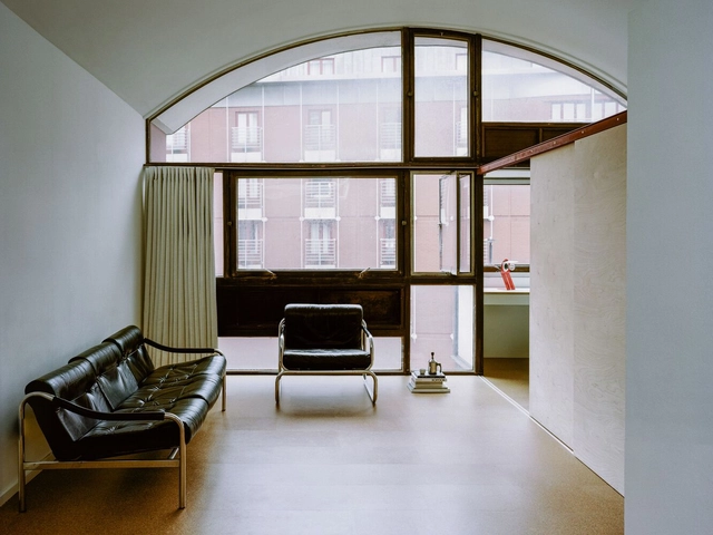 Crescent House / TYPE - Interior Photography, Residential, Chair