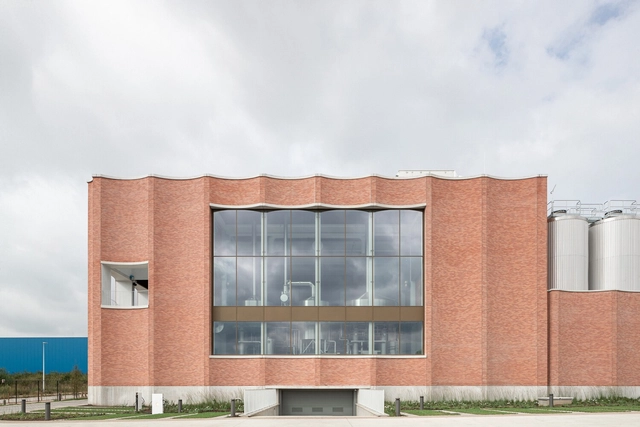Cervecería Lindemans / A2D architecture 2 design - Fotografía exterior, Cervecería