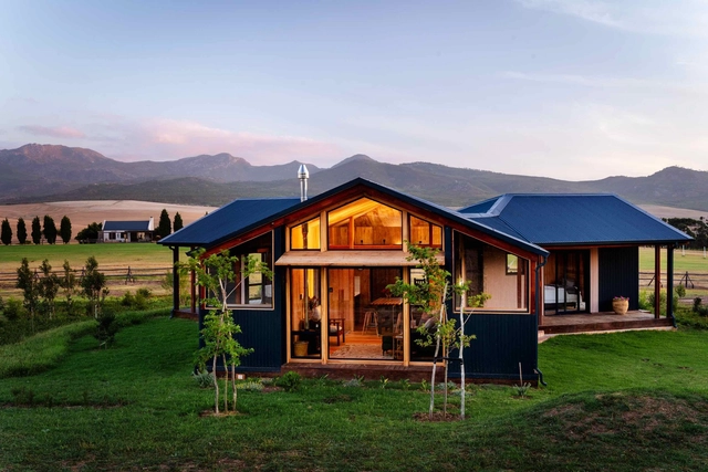 Natimby Lodge / Paul Elliott Architects - Exterior Photography, Lodging
