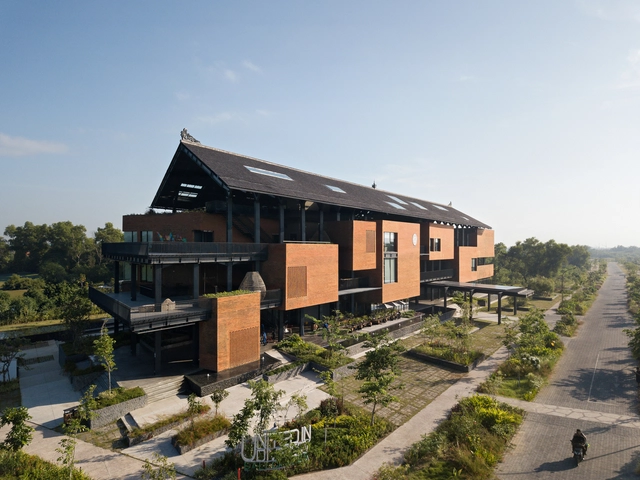 United-in-Diversity Campus / Willis Kusuma Architects - Exterior Photography, Schools 