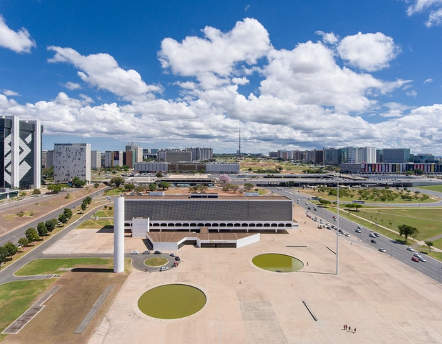 Arquitetura e colonialidade: o modernismo brasileiro em perspectiva crítica - Imagem de Destaque
