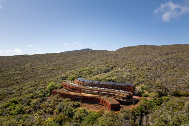 Alojamiento Volcán / Altitude 80 Architecture - Sustentabilidad Y Diseño Ecológico