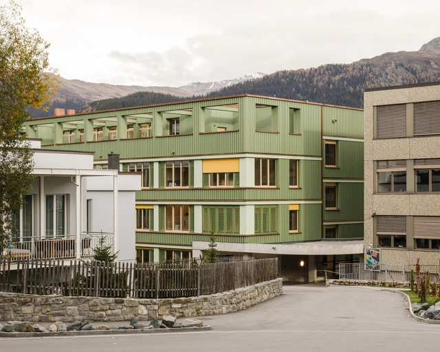 达沃斯学校改造 / CURA Architekten - 建筑图, 改造项目, 阳台