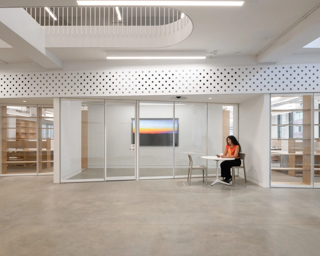 School of the Art Institute of Chicago Flaxman Library Renovation / Kwong Von Glinow - Interior Photography, Renovation