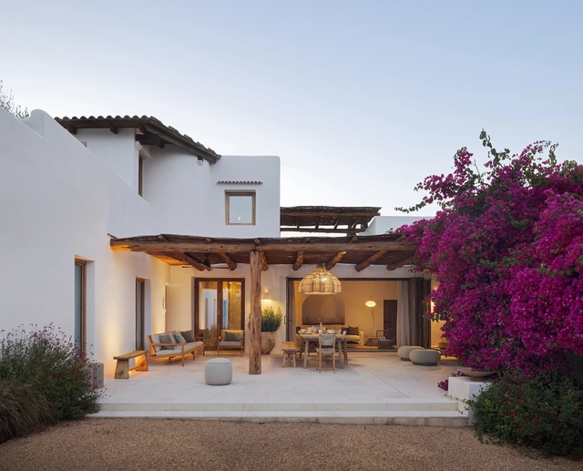 Casa Bougainvillea / LUV Studio - Casas