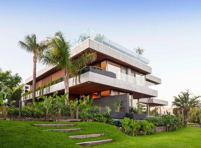 Water House / remyarchitects - Fotografía exterior, Casas, Jardín, Balcón