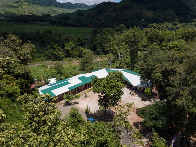 Escuela Na Pan / 1+1>2 Architects - Escuelas