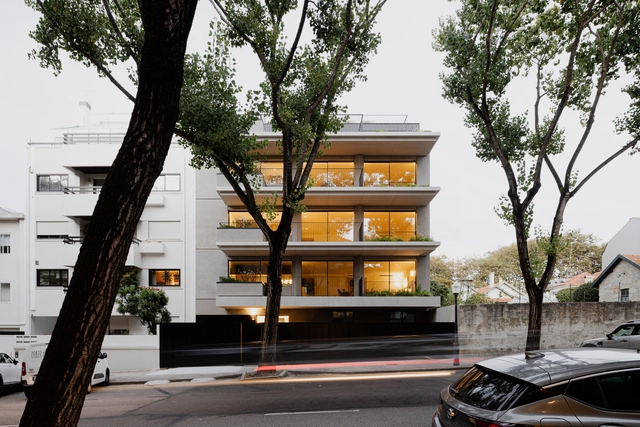 Edifício Foz Terraces / CCHE - Fotografia de Exterior, Apartamentos, Balcão