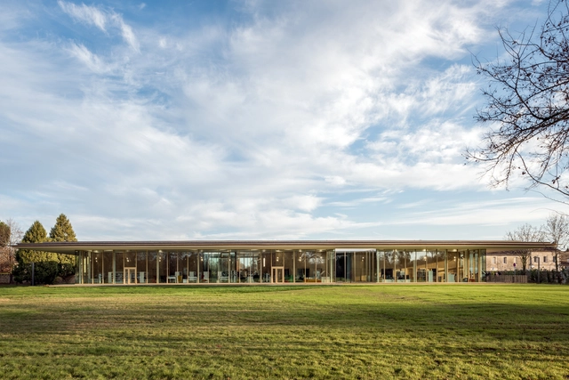 BOMA 文化中心 / Marjan Hessamfar & Joe Vérons architectes associés - 文化中心