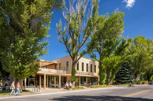Museu de História de Jackson Hole / HGA - Museu