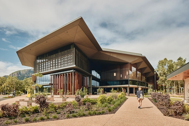 James Cook University Engineering & Innovation Place / KIRK Studio + i4 Architecture + Charles Wright Architects - Exterior Photography, University