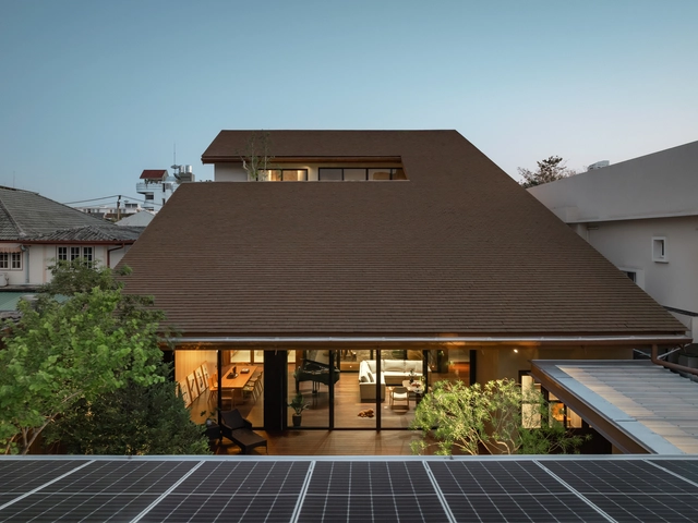 Casa do Telhado / IF (Integrated Field) - Casas