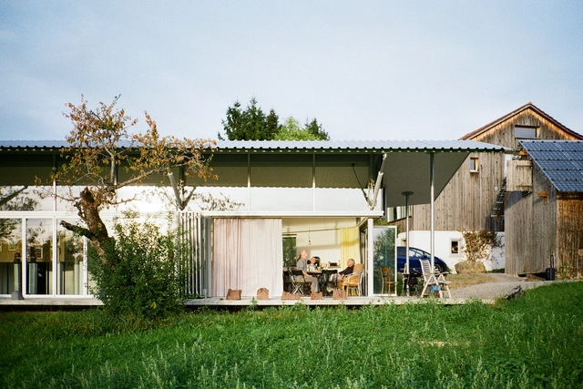 Casa para Quase Tudo / Comte/Meuwly - Fotografia de Exterior, Casas
