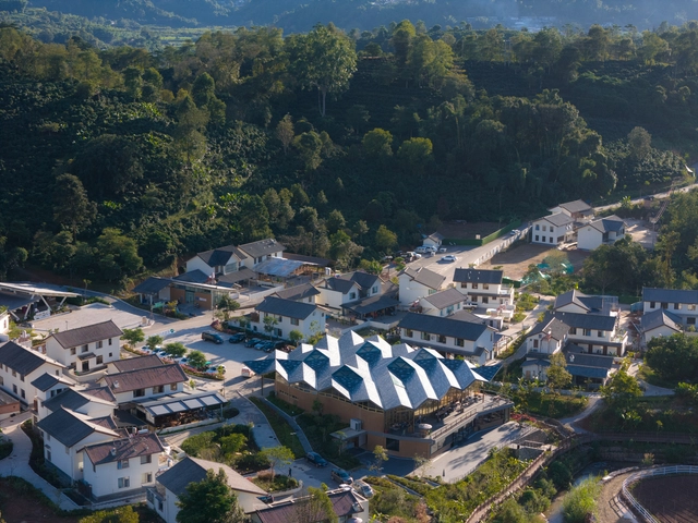Pu'er Beautiful Star Village Coffee Experience Center / Studio Dali Architects - Cultural Center