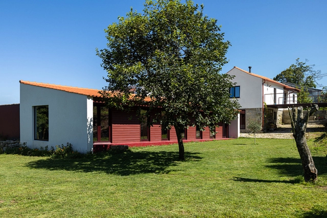 Casa do Castanheiro / Luppa Arquitectos - Fotografia de Exterior, Ampliação