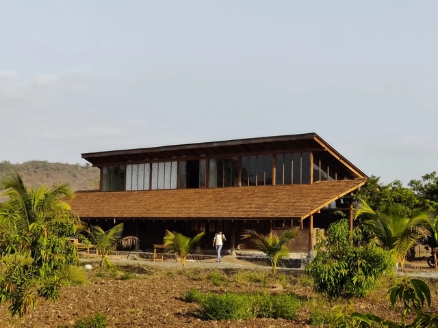 Pali Farmhouse  / Metis Practice - Houses