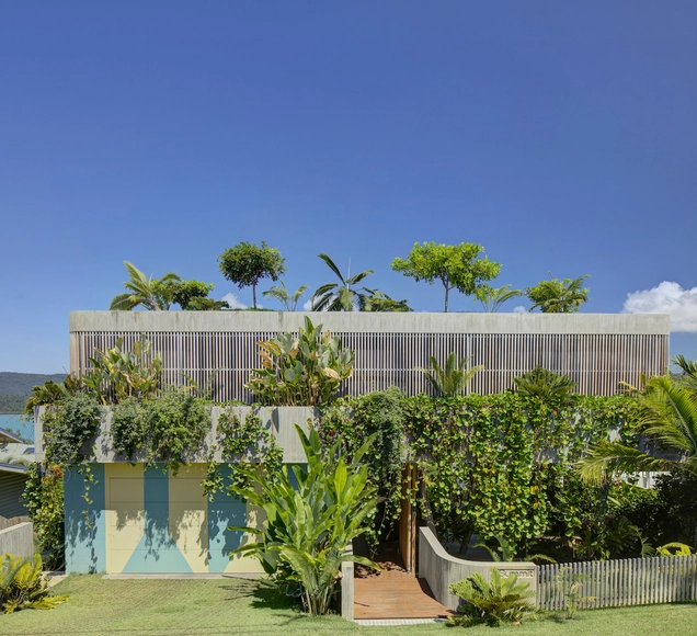 Airlie Beach House / Glyde Bautovich - Houses