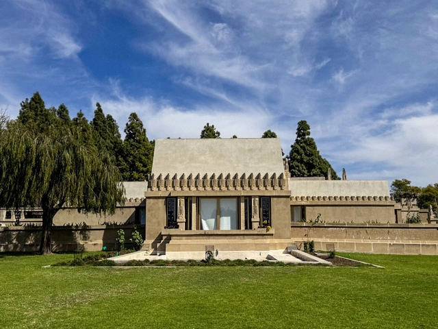 Frank Lloyd Wright’s Mayan Revival Houses in Los Angeles: Creating Atmosphere and Perception of Space - Featured Image