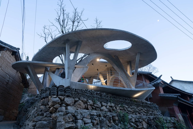 Mushroom biblioteca para niños / Kong Xiangwei Studio - Bibliotecas