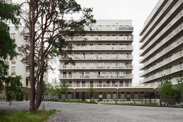 Housing in Uppsala / Jägnefält Milton - Residential
