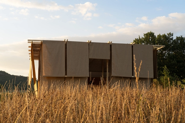 Chiostro Illuminato Installation / STUDIO TEPHRA - Small Scale