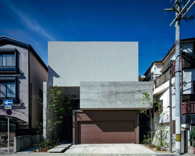 Two-Generation House in Tennoji-ku / FujiwaraMuro Architects - Exterior Photography, Houses