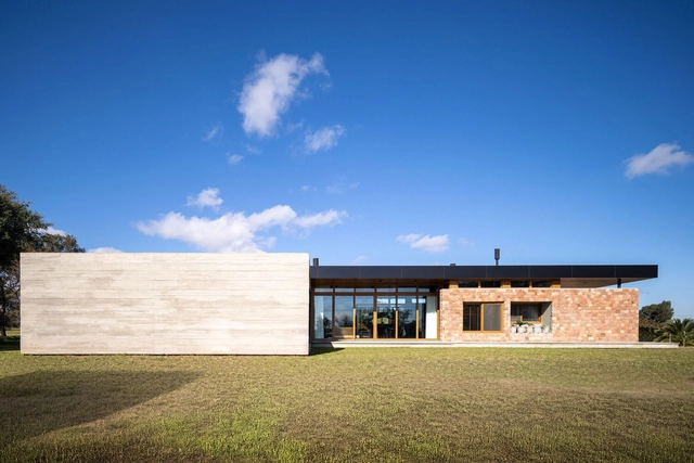 Casa DC / AT Arquitetura - Casas