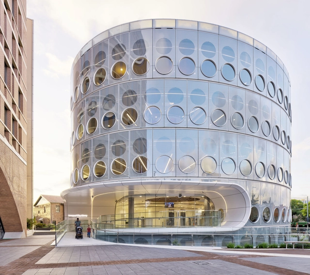 Praça Cívica e Biblioteca Yellamundie / fjcstudio - Fotografia de Interiores, Marcos E Monumentos