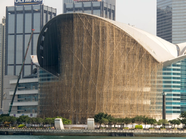 From Common Sight to Cultural Symbol: The Rise and Decline of Bamboo Scaffolding in Hong Kong - Featured Image