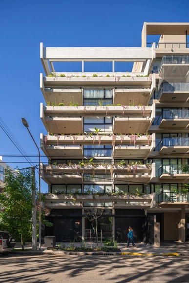 Edificio Avellaneda 1539 / BTE-ARQ - Fotografía exterior, Residencial, Balcón