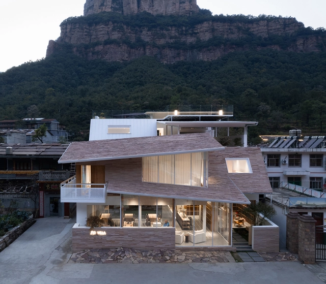 Linzhou Guojiazhuang Homestay Hotel / Atelier Shen - Exterior Photography, Hotels, Balcony