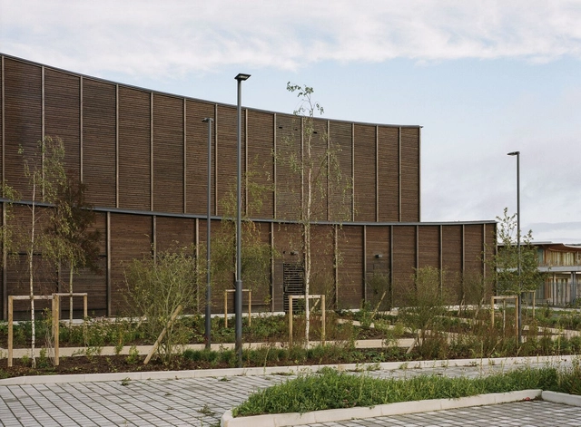 Ginásio Marie Marvingt au Plessis-Bouchard / Ateliers O-S architectes - Fotografia de Exterior, Ginásio