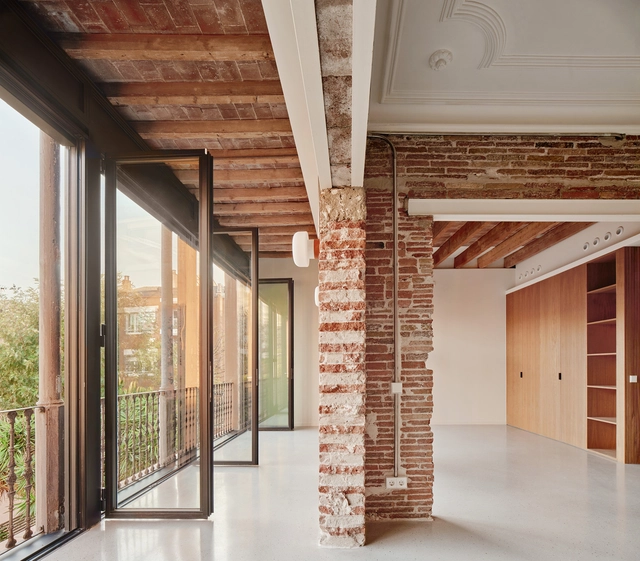 Rehabilitación integral de vivienda en Barcelona / LAOS (Xavier Botet + Albert Saboya) + Laura Bongiovanni  - Renovación