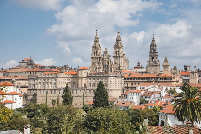 Santiago de Compostela Architecture City Guide: Exploring Spain’s Pilgrimage Heritage and Modern Design - Featured Image