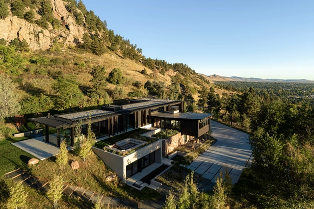 Panorama House / Studio B Architecture + Interiors - Houses