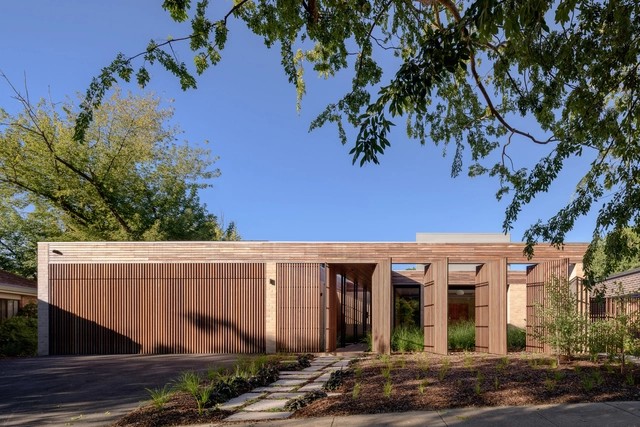 Hackett Gardens House / Ben Walker Architects - Exterior Photography, Sustainability, Courtyard