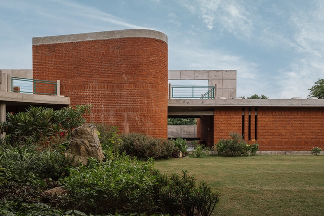 Centro SAIL / Studio Naqshbandi - Fotografía exterior, Centro Comunitario