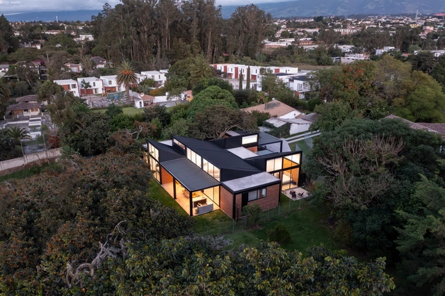 Casa Mimbaco / Bernardo Bustamante Arquitectos - Fotografía exterior, Casas