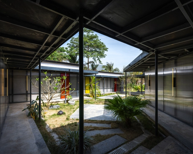 匍匐于大地的杜克广场 / 边缘计划建筑工作室 - 商业建筑