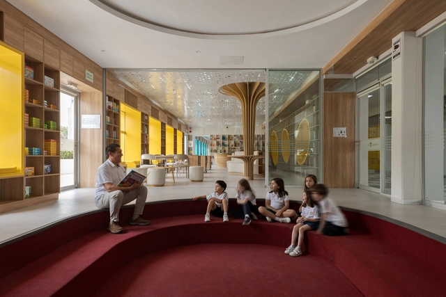Biblioteca Colegio Antonio Raimondi / TERRITORIAL - Fotografía interior, Bibliotecas, Iluminación